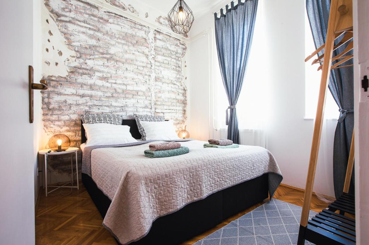 Villa Inda Rooms Eger Buitenkant foto