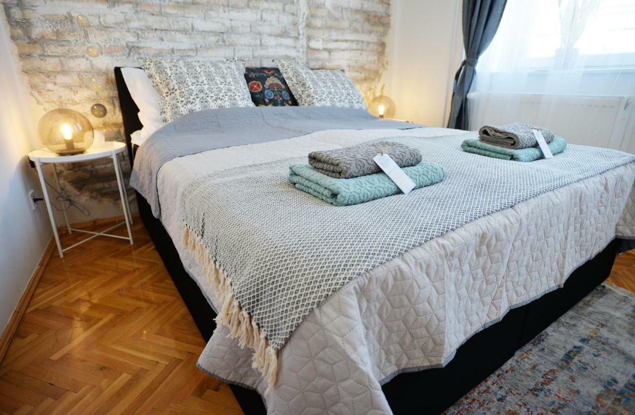 Villa Inda Rooms Eger Buitenkant foto